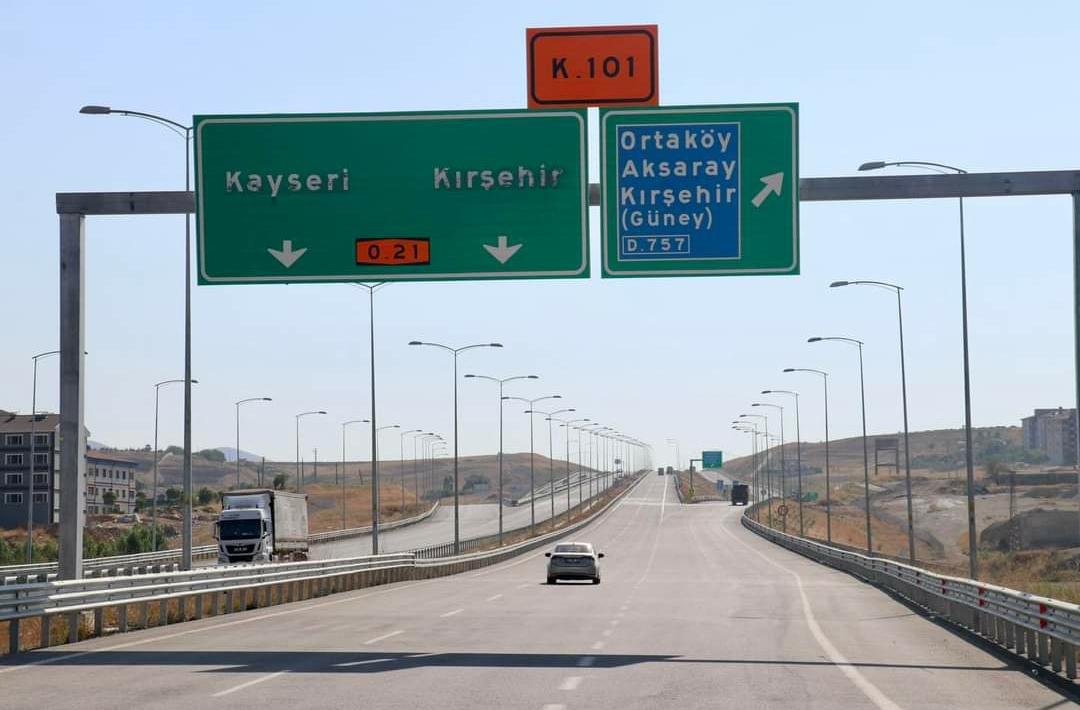 Özhaseki: “Ankara-Niğde Otoyolu’nun, Kırşehir-Kayseri bağlantısının yol işaretlemeleri tamamlandı”